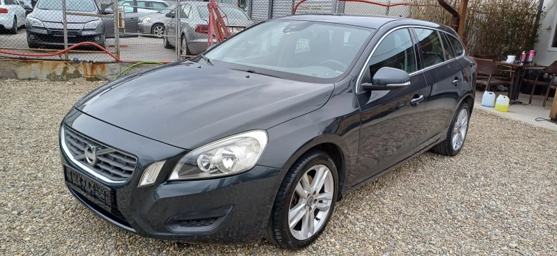 Volvo V60, снимка 1 - Автомобили и джипове - 49455115