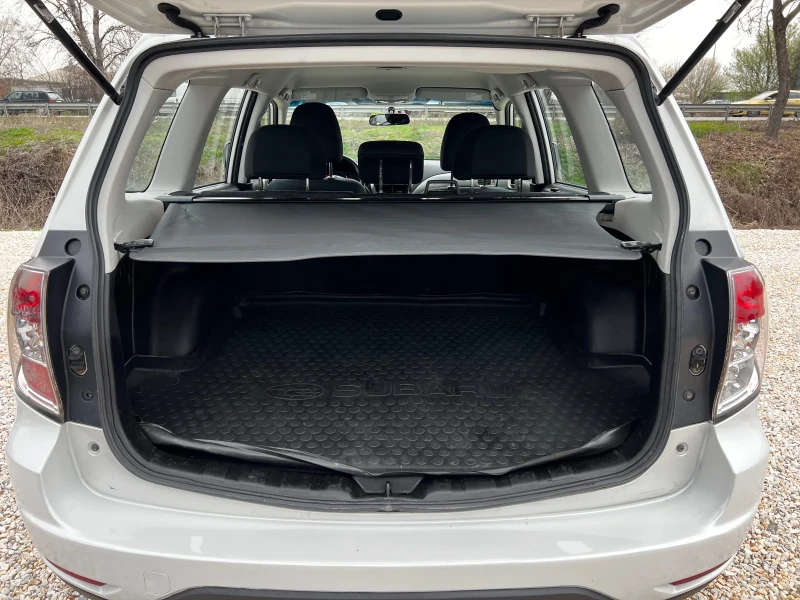 Subaru Forester 2.0I 183000KM SWISS EDITION, снимка 15 - Автомобили и джипове - 49632878