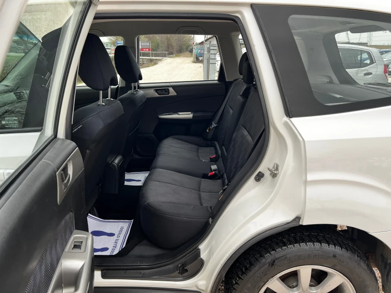 Subaru Forester 2.0I 183000KM SWISS EDITION, снимка 12 - Автомобили и джипове - 49632878