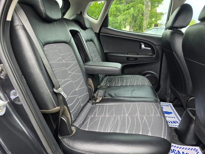 Kia Venga 1.4GRDI-FACE-ЕВРО 6В-НАВИГАЦИЯ-КАМЕРА, снимка 14 - Автомобили и джипове - 50473063