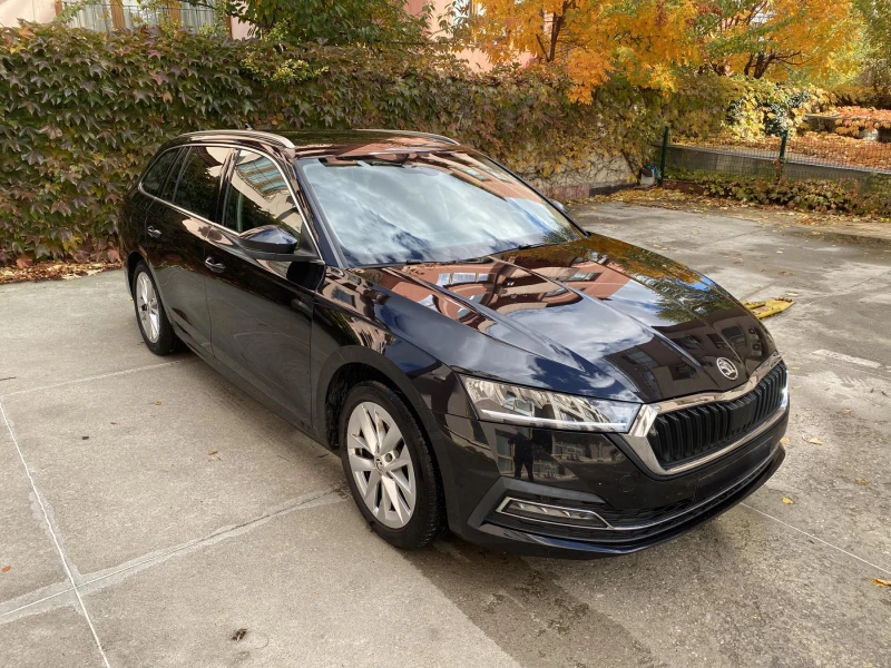 Skoda Octavia 2.0TDI/ DSG / HEAD UP / ACC / Premium