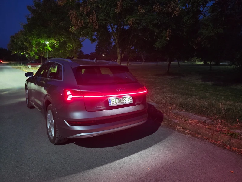 Audi E-Tron 50, снимка 8 - Автомобили и джипове - 53074777