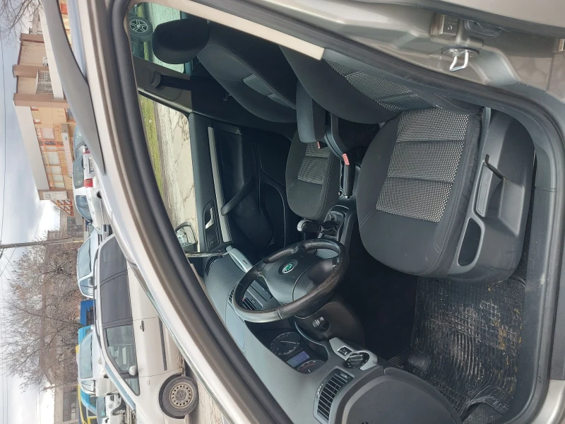 Skoda Octavia 2.0tdi/Scout/4x4, снимка 5 - Автомобили и джипове - 53094128