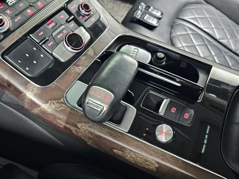 Audi A8 3.0 TDI Quattro, снимка 9 - Автомобили и джипове - 54564829