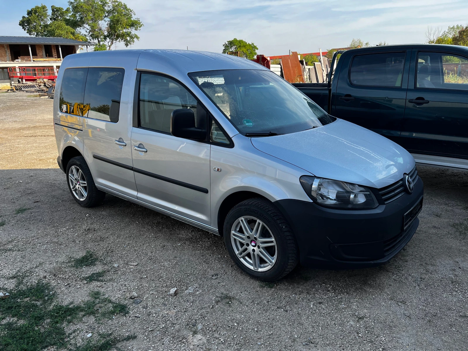 VW Caddy 1,6 TDI - [1] 