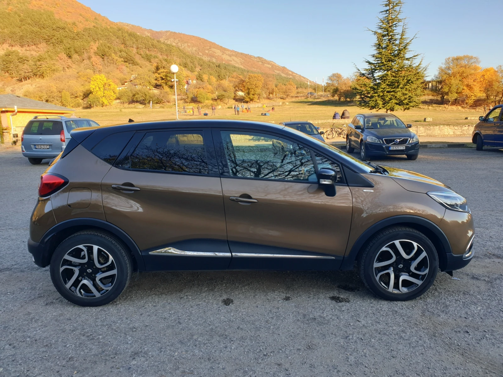 Renault Captur 1.2TCe АВТОМАТ/КОЖА/НАВИ/КАМЕРА EURO 6 - изображение 8