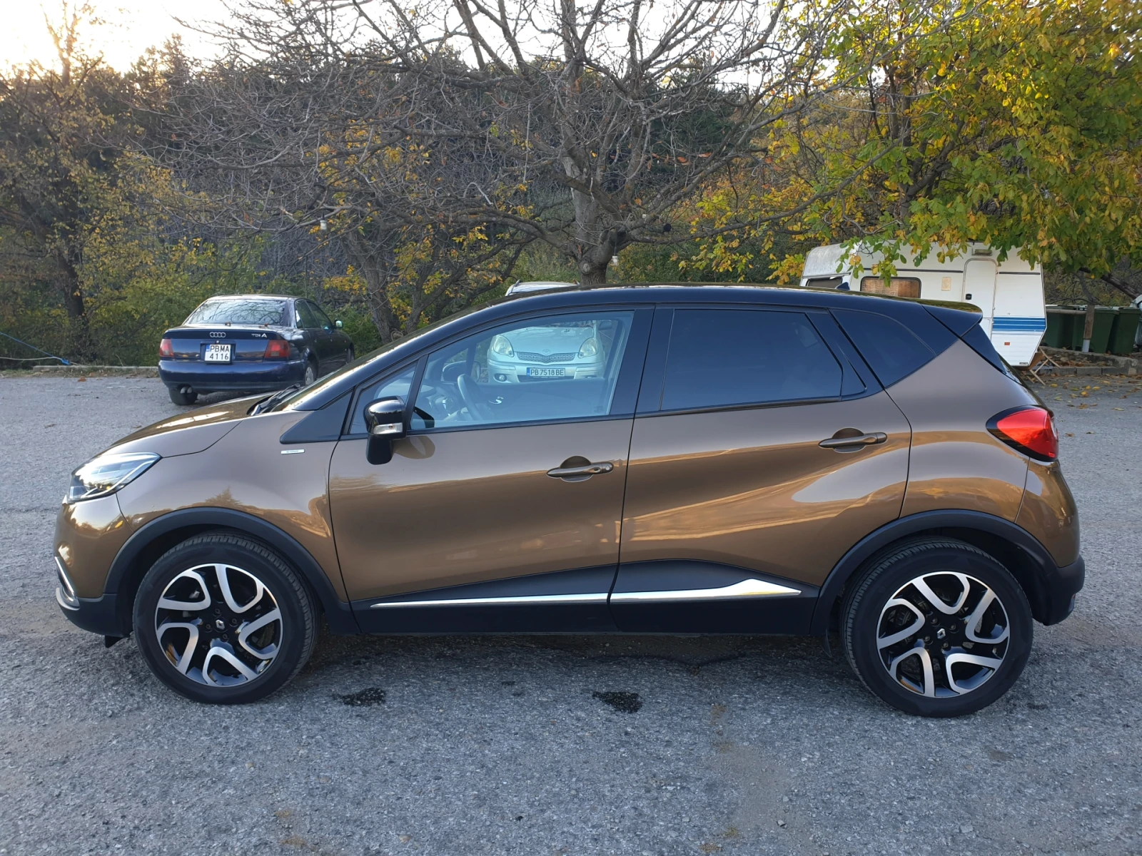 Renault Captur 1.2TCe АВТОМАТ/КОЖА/НАВИ/КАМЕРА EURO 6 - изображение 4