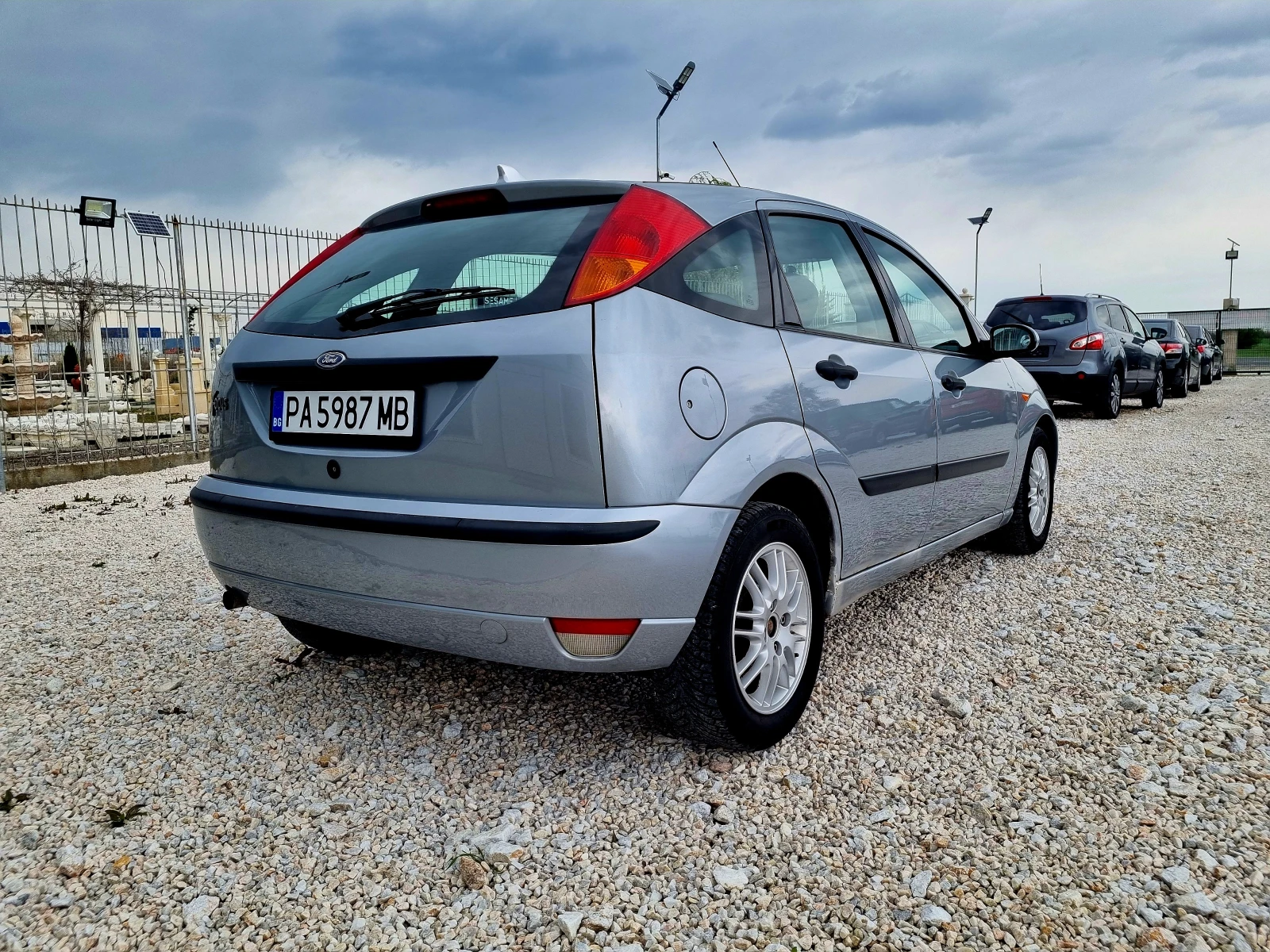 Ford Focus 1.6i 101ks.Klimatik - изображение 6