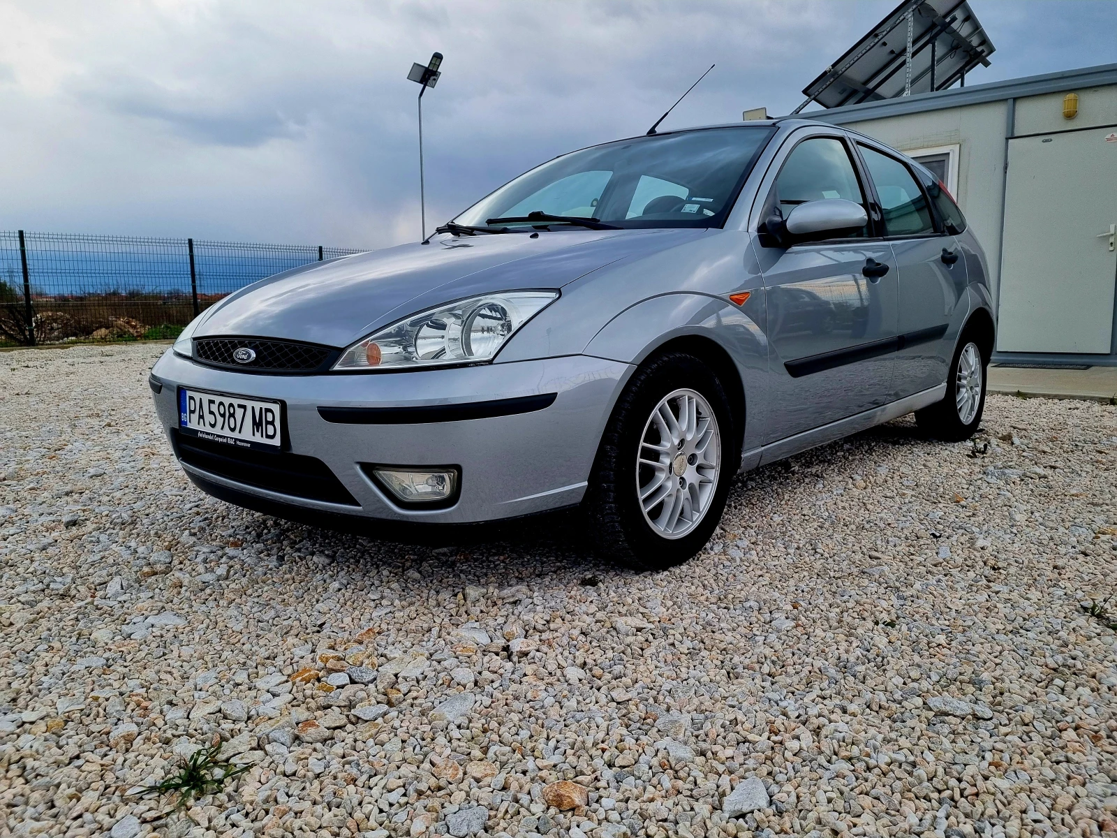 Ford Focus 1.6i 101ks.Klimatik - изображение 2