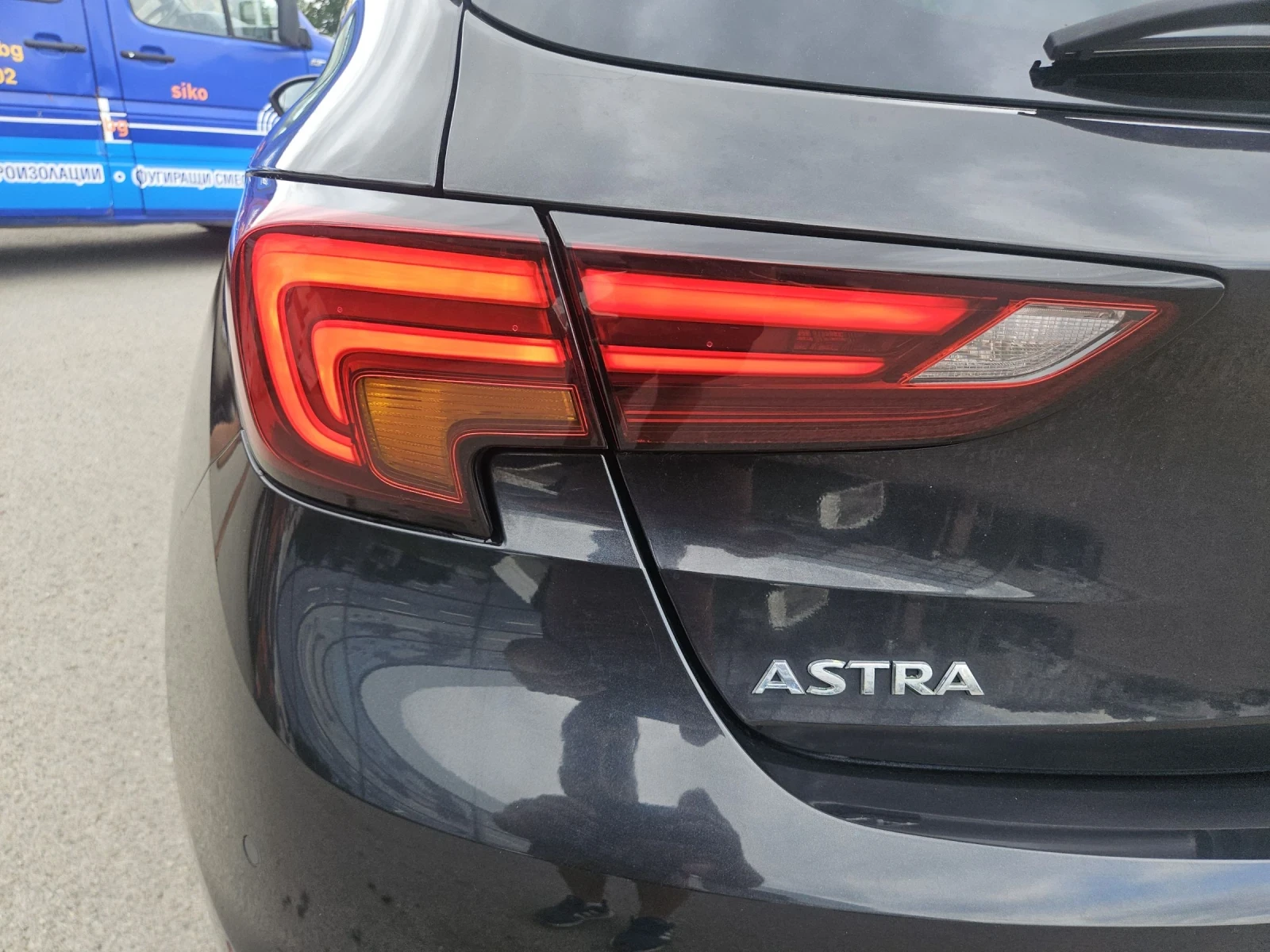 Opel Astra 1.4i-LED--NAVI - изображение 10