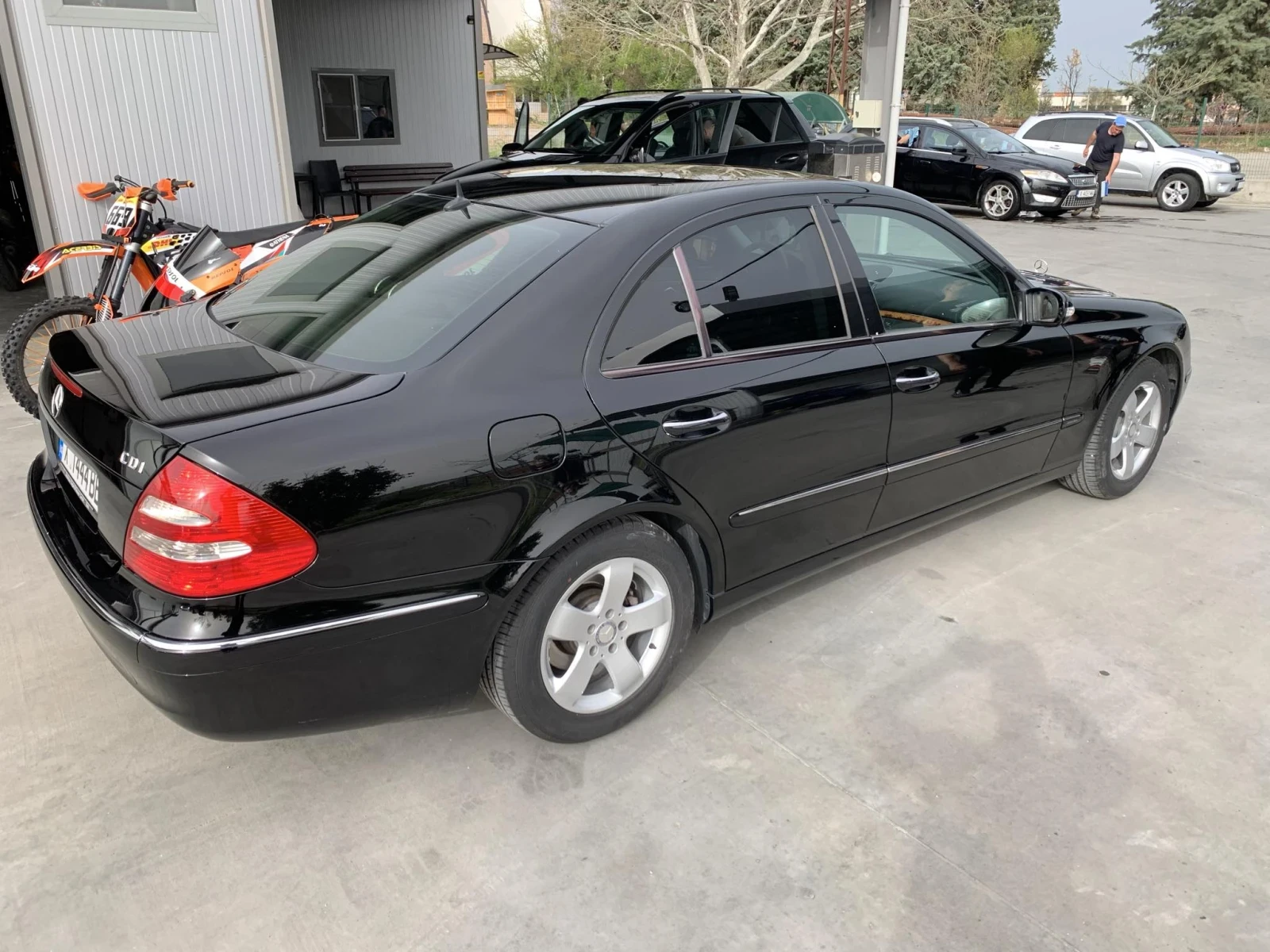 Mercedes-Benz E 220 2.2 CDI / автомат - изображение 6