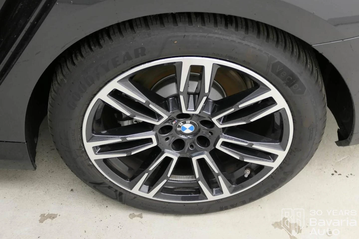 BMW 520 i Touring M Sport Paket Steptronic | Mobile.bg   14