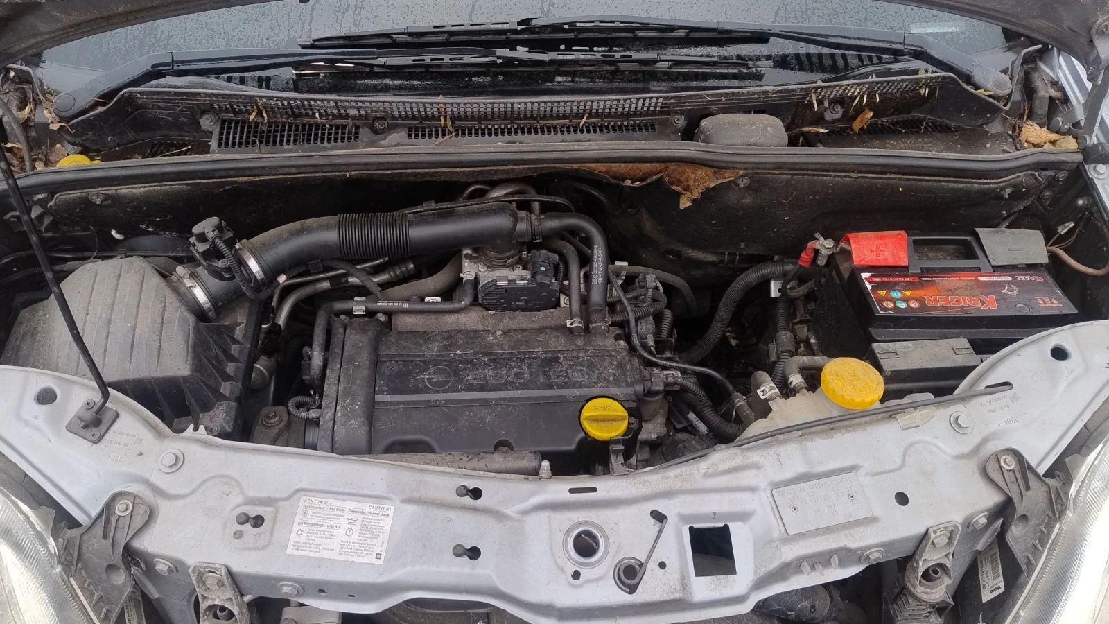 Opel Meriva 1.4 90кс КЛИМА - изображение 8