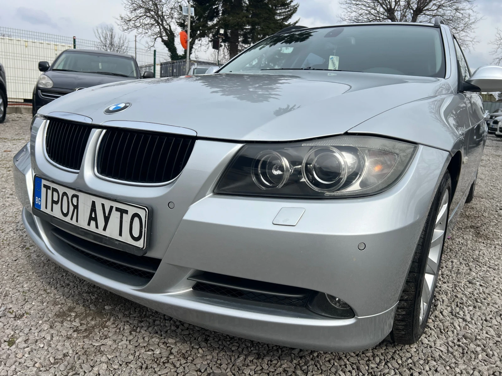 BMW 320 320d* ЗАДНО* АВТОМАТИК* ШВЕЙЦАРИЯ* , снимка 2 - Автомобили и джипове - 53924286