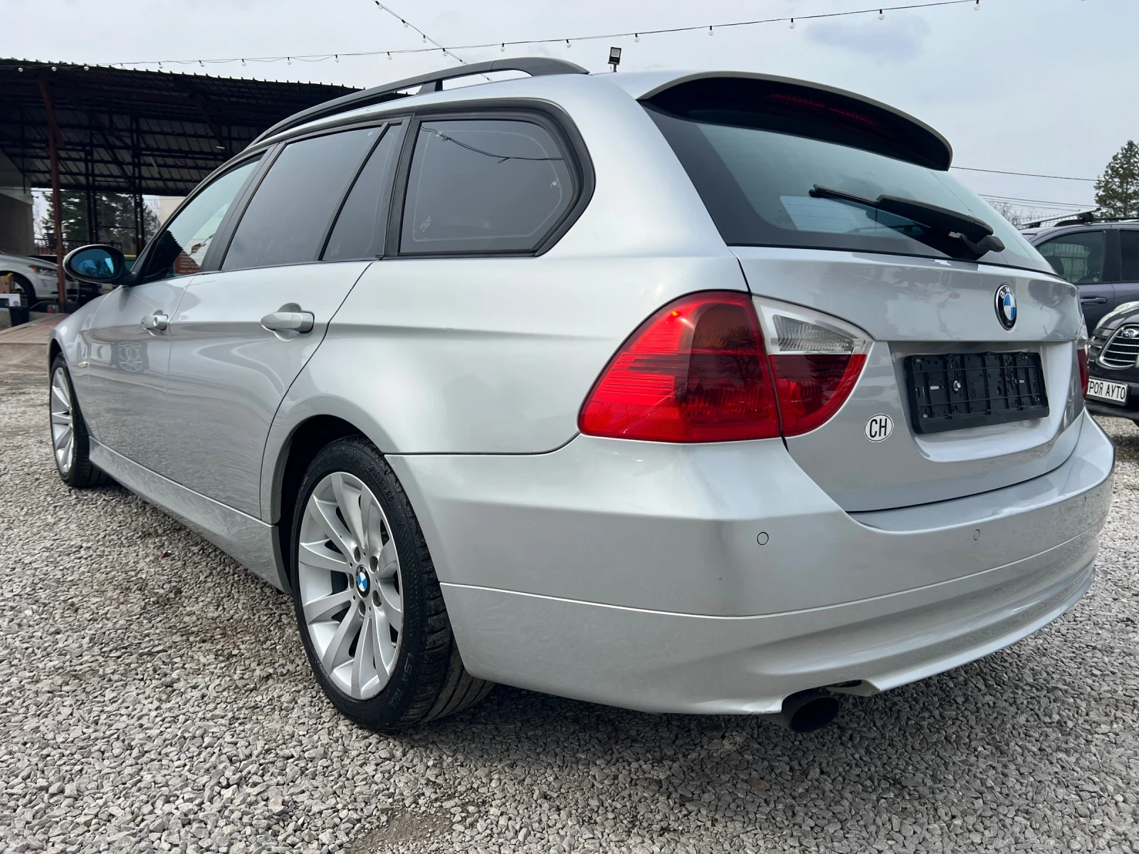 BMW 320 320d* ЗАДНО* АВТОМАТИК* ШВЕЙЦАРИЯ* , снимка 8 - Автомобили и джипове - 53924286