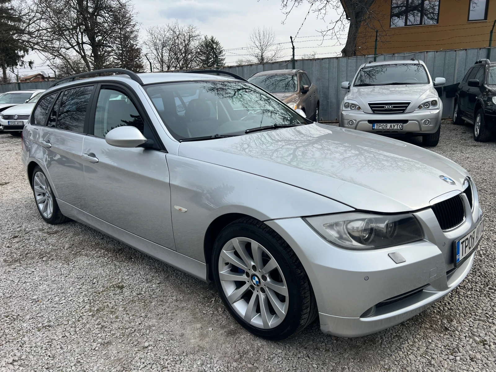 BMW 320 320d* ЗАДНО* АВТОМАТИК* ШВЕЙЦАРИЯ* , снимка 4 - Автомобили и джипове - 53924286