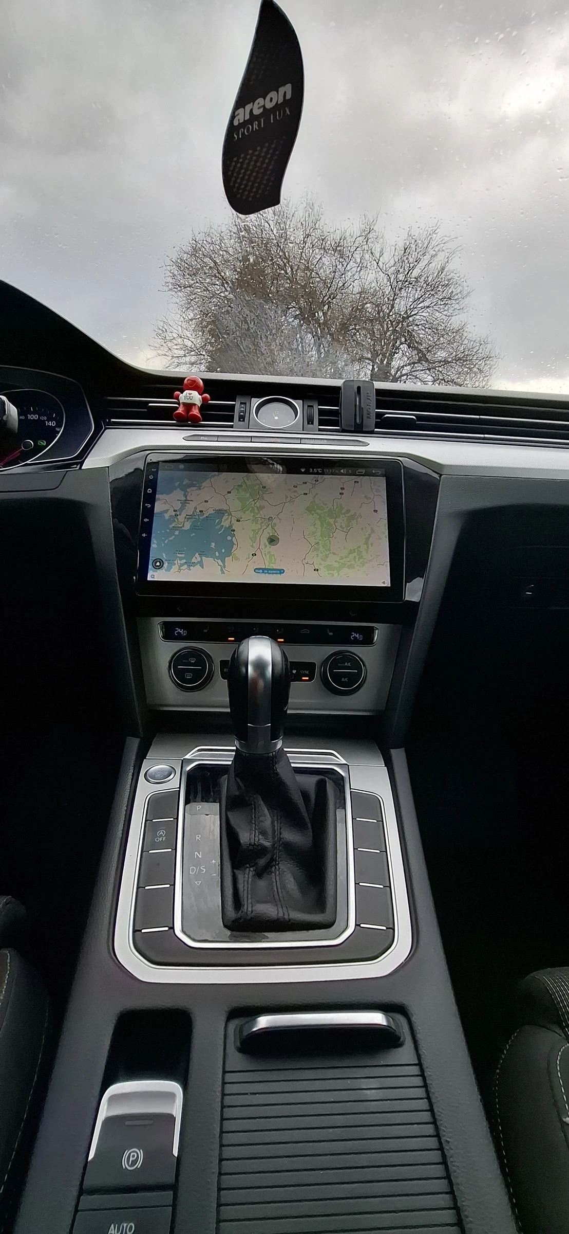 VW Passat, снимка 13 - Автомобили и джипове - 53936718