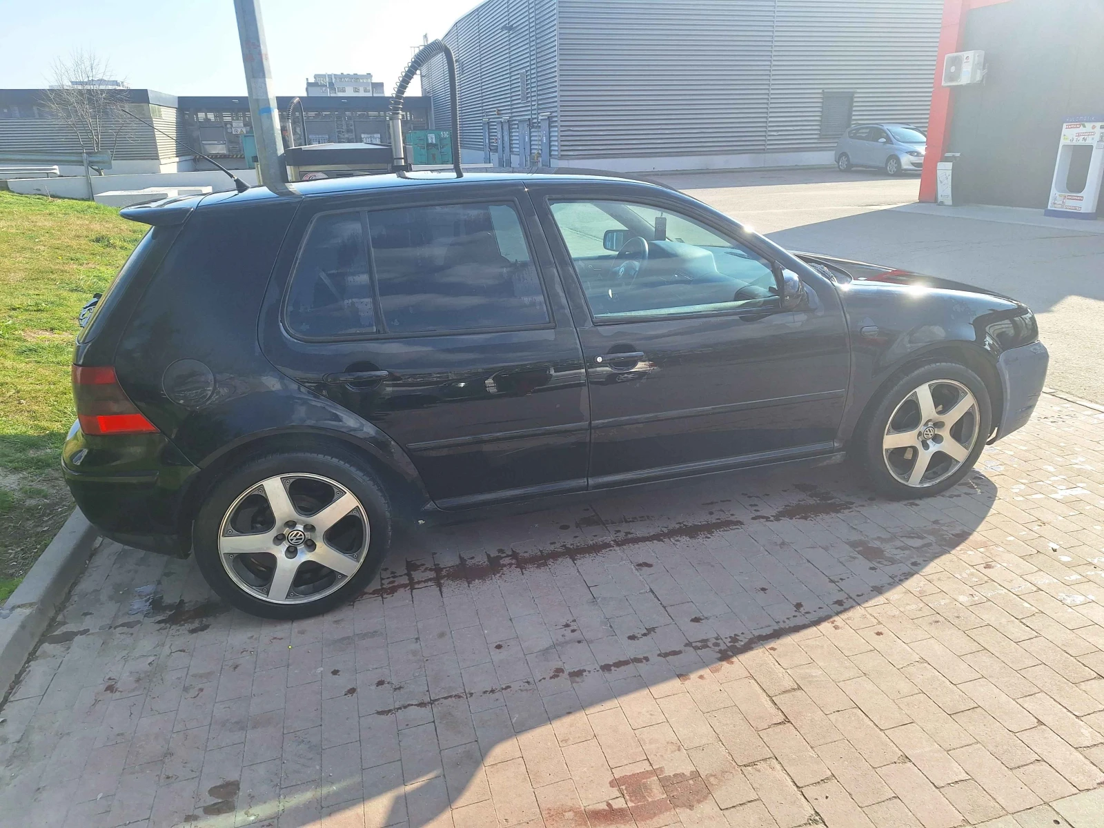 VW Golf 1.9TDI, снимка 4 - Автомобили и джипове - 53997395