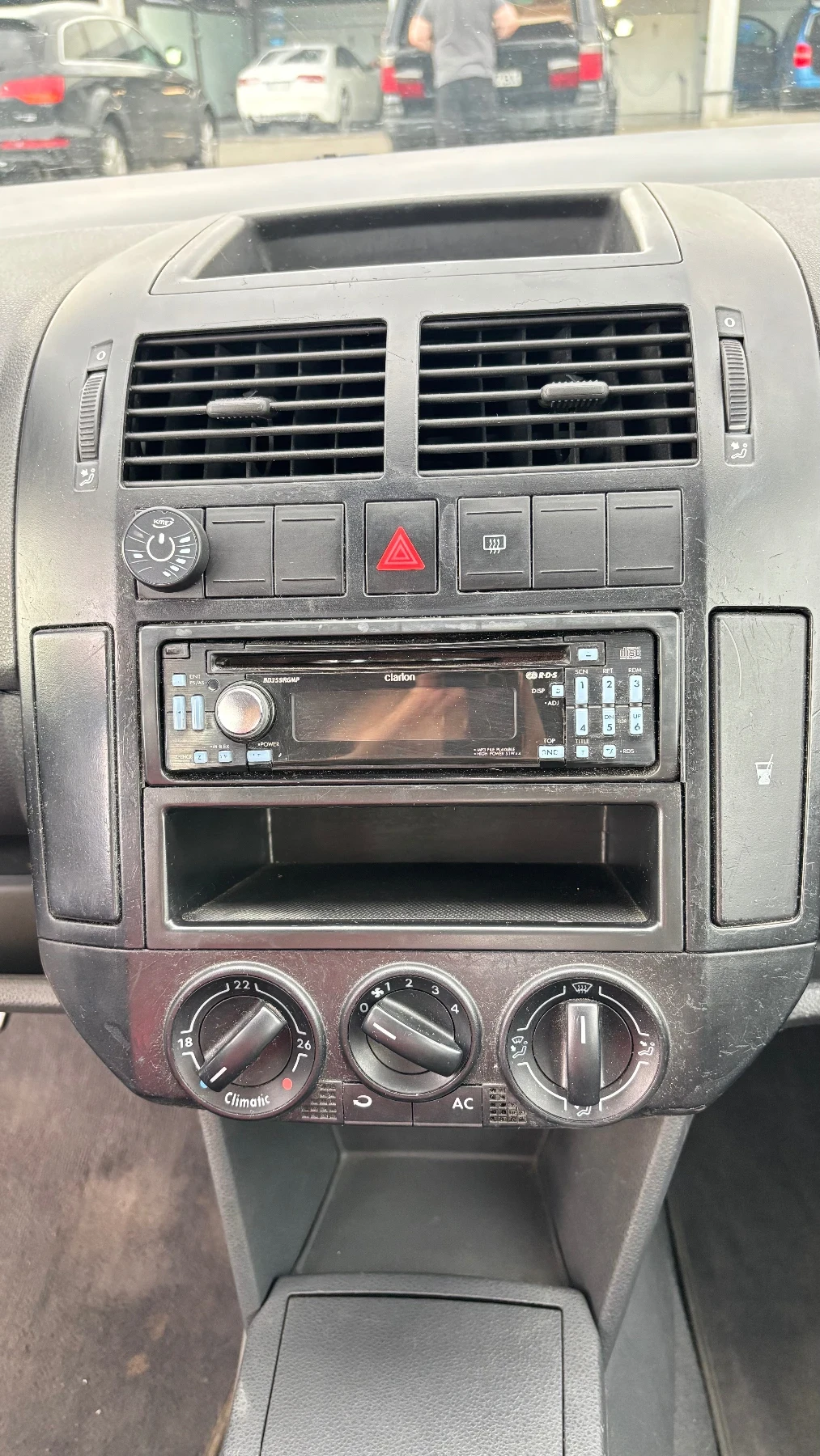 VW Polo, снимка 13 - Автомобили и джипове - 54315497