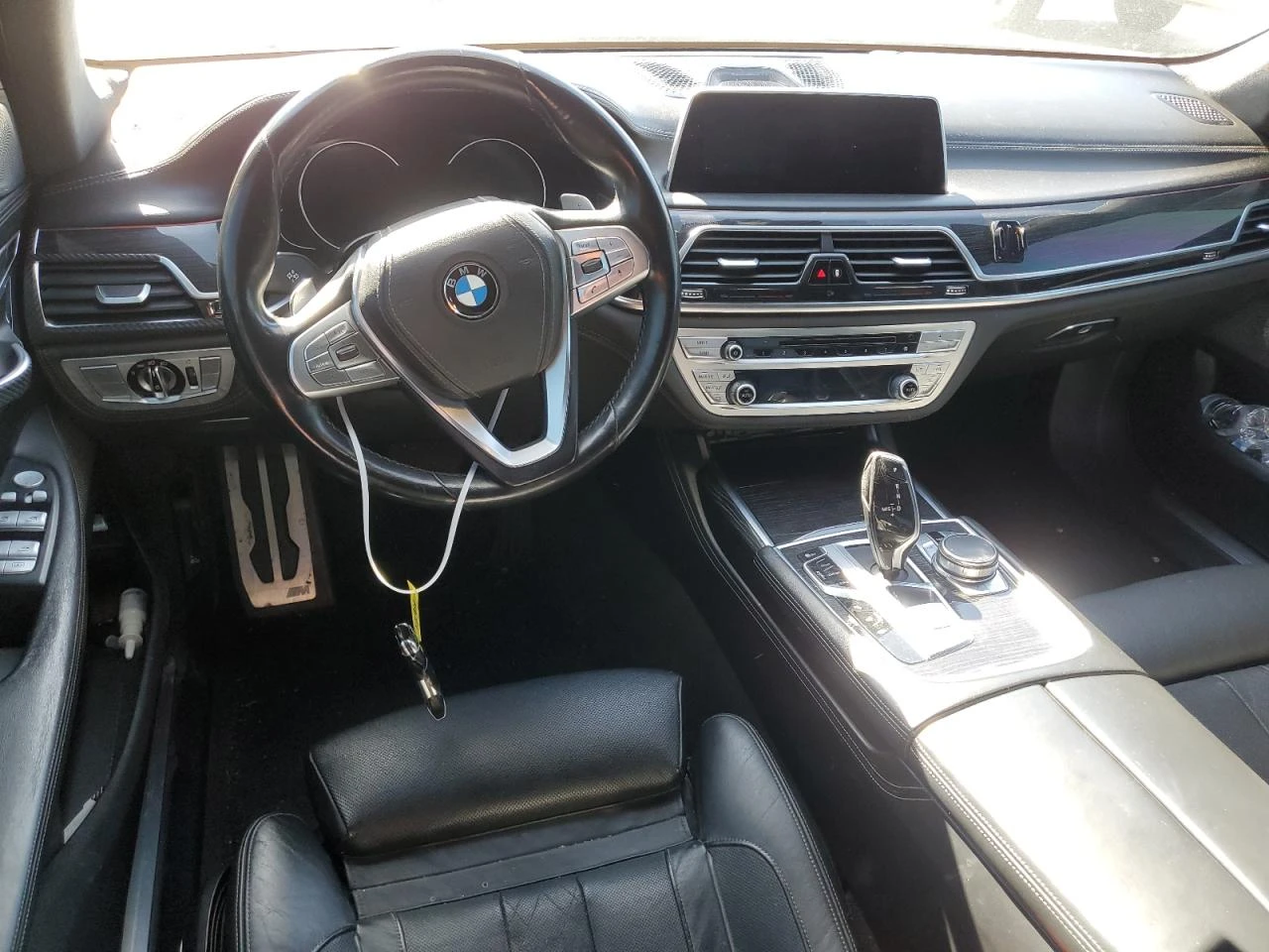 BMW 750 4.4l Xi, снимка 8 - Автомобили и джипове - 54430481
