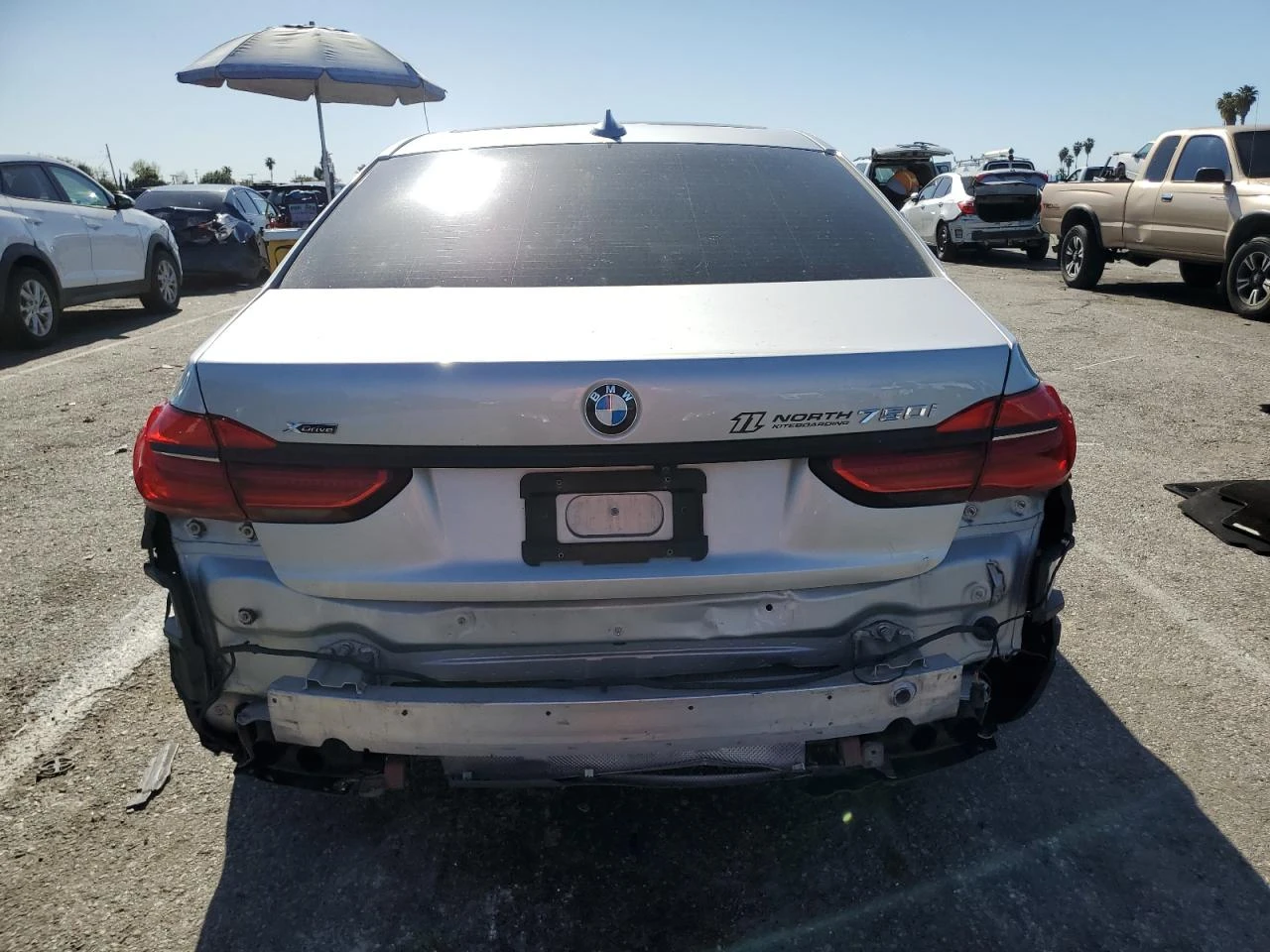 BMW 750 4.4l Xi, снимка 6 - Автомобили и джипове - 54430481