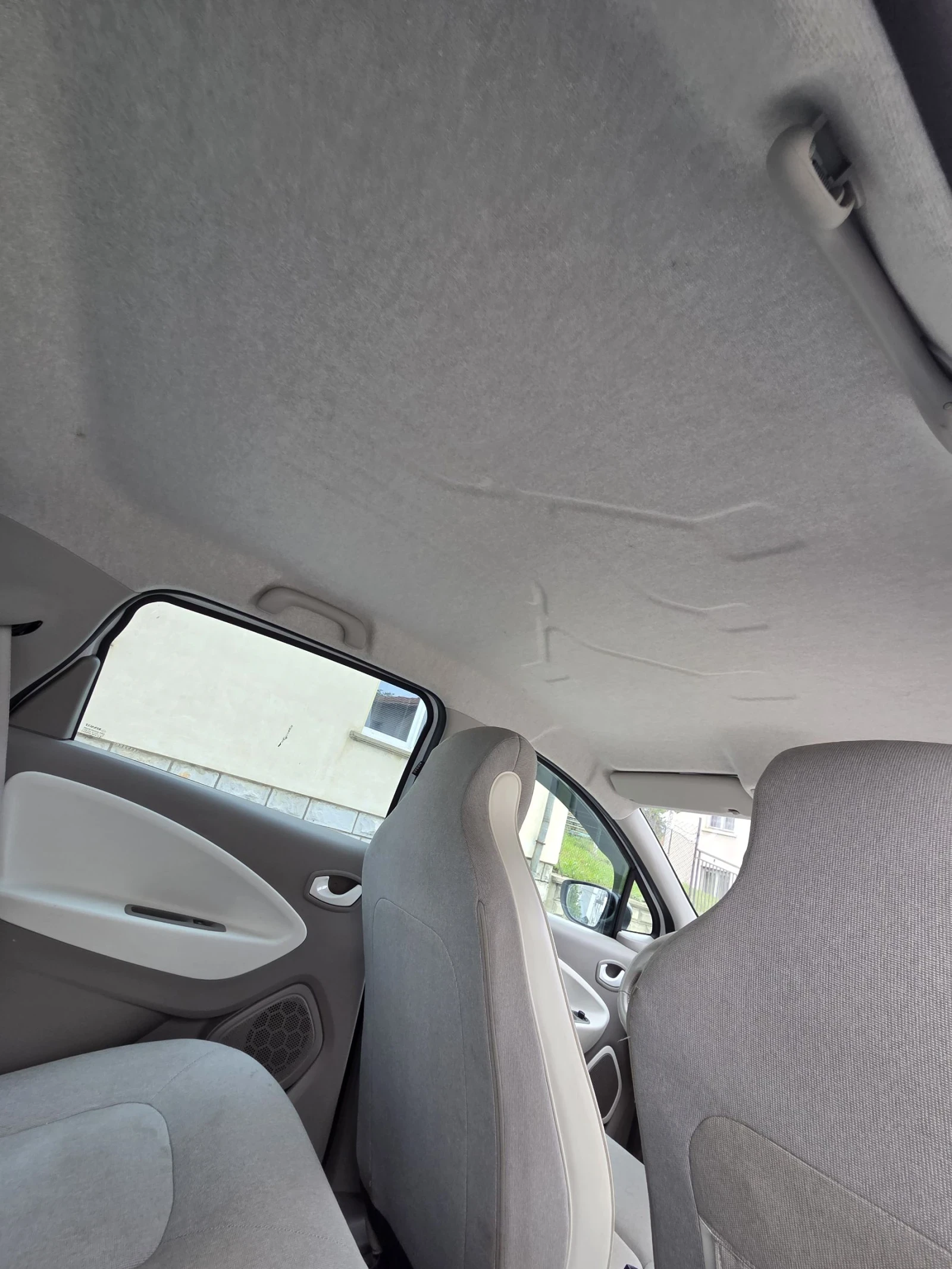 Renault Zoe лек, снимка 3 - Автомобили и джипове - 54654389