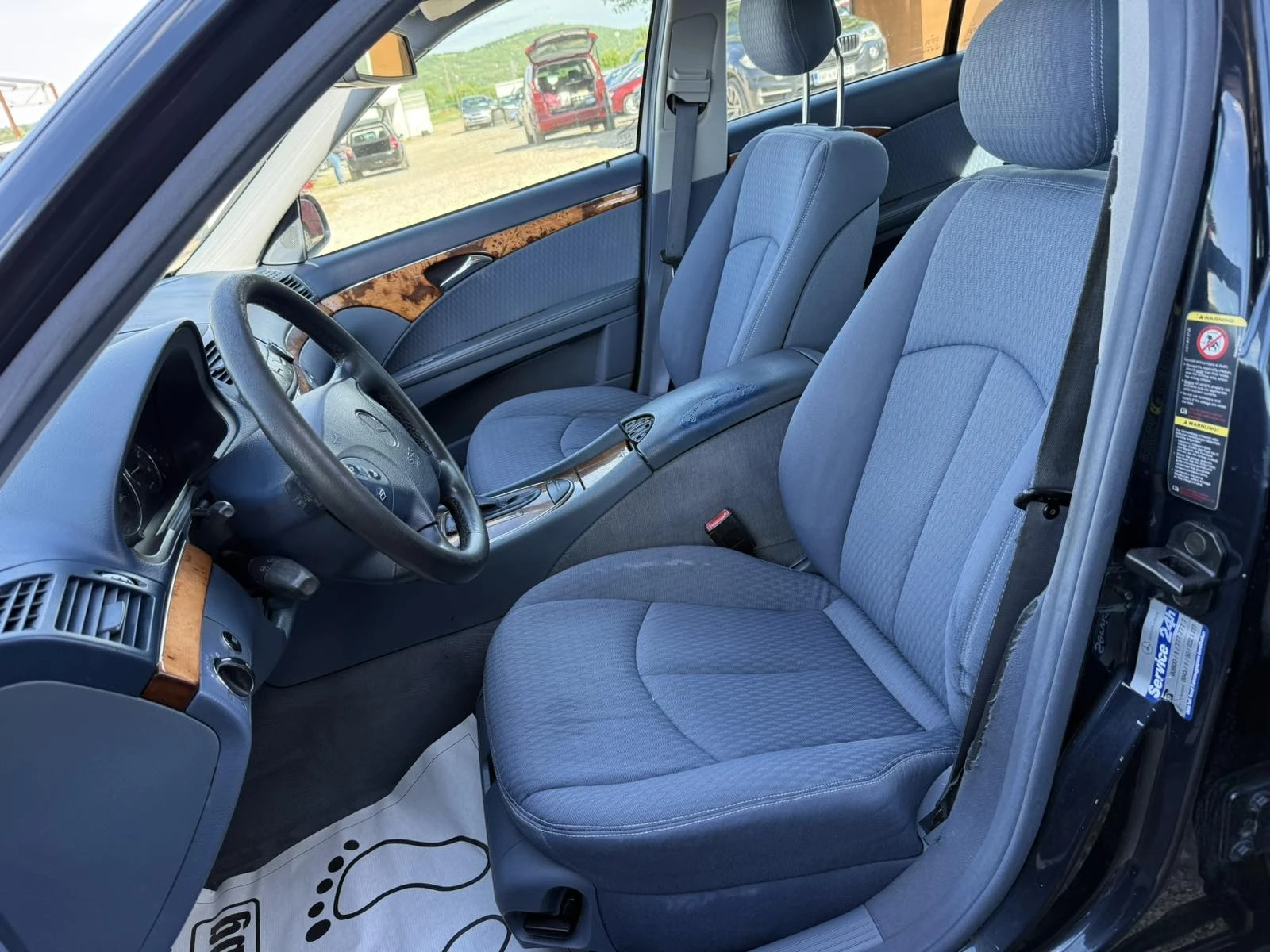 Mercedes-Benz E 220 2.2CDI AVTOMAT, снимка 8 - Автомобили и джипове - 54548231