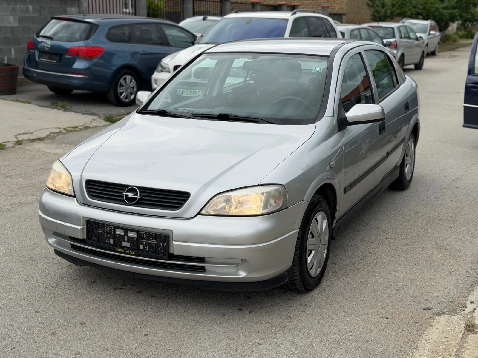 Opel Astra 1.6i 75кс климатик