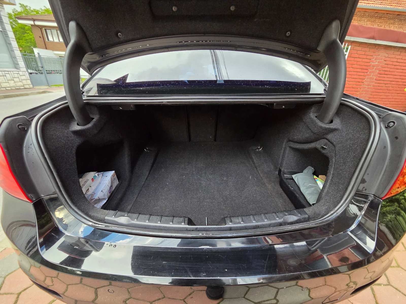 BMW 320, снимка 14 - Автомобили и джипове - 54783060