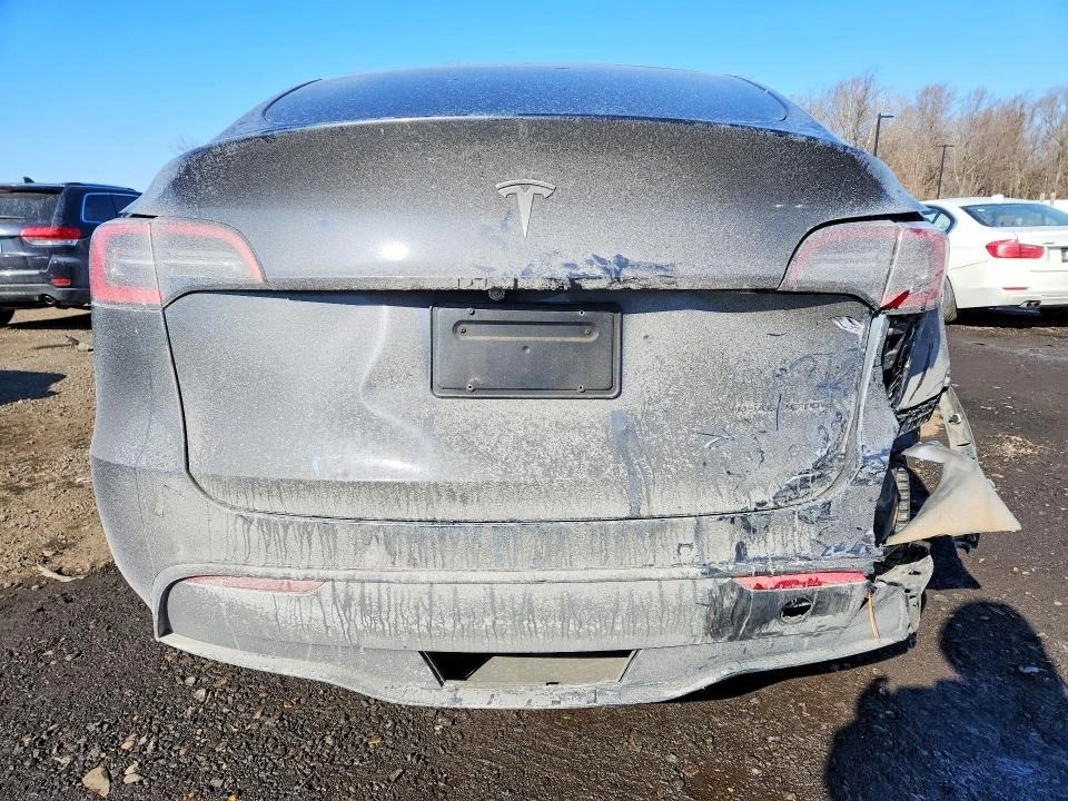 Tesla Model Y, снимка 6 - Автомобили и джипове - 55046123