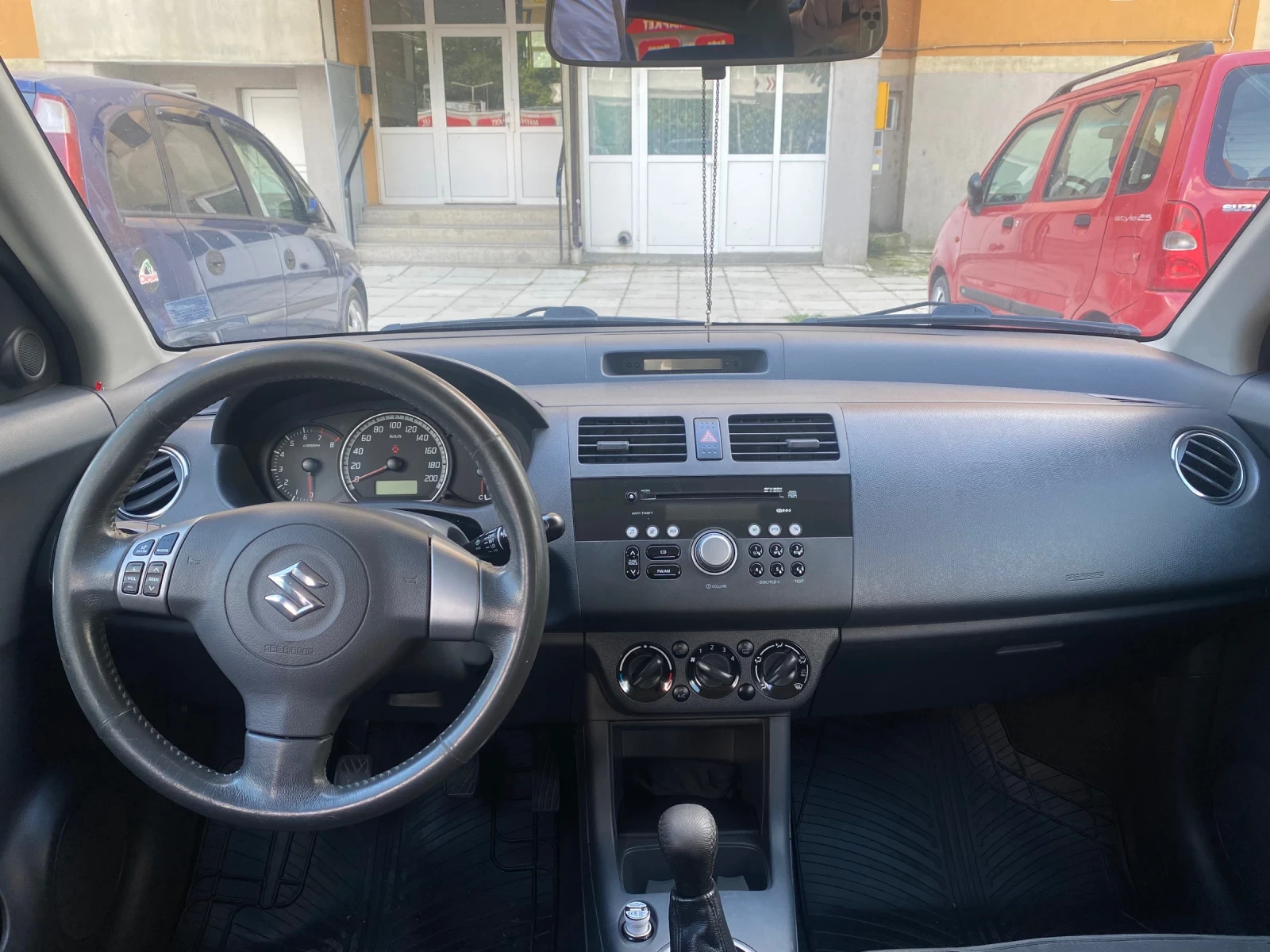 Suzuki Swift 1.3, снимка 6 - Автомобили и джипове - 55076663