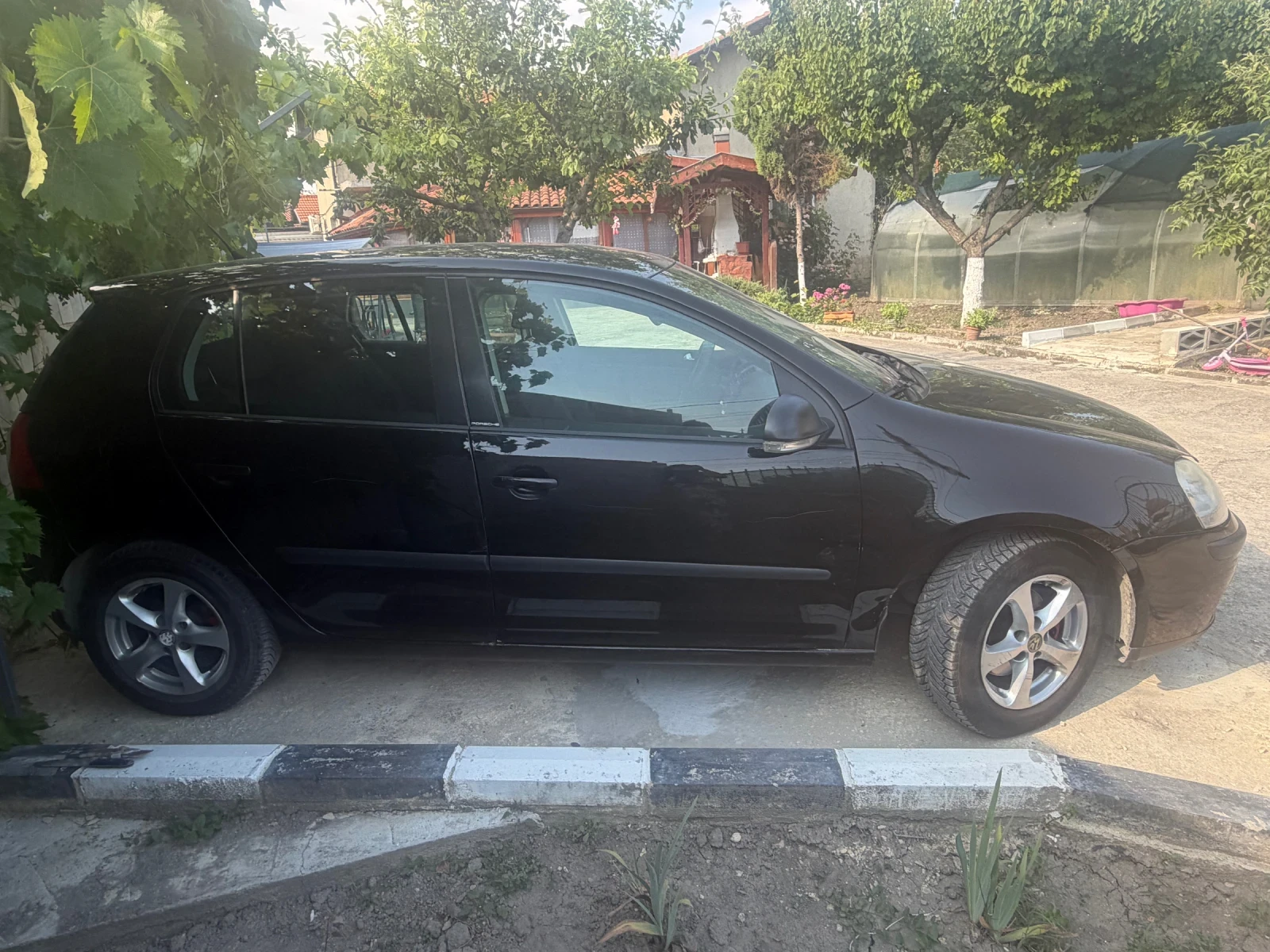 VW Golf 1.9 TDI, снимка 2 - Автомобили и джипове - 55123063