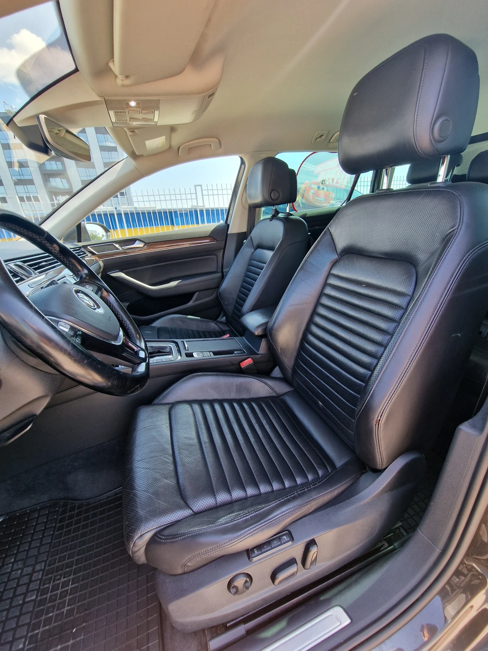 VW Passat 2.0 TDI DSG 4 MOTION, снимка 9 - Автомобили и джипове - 55329695