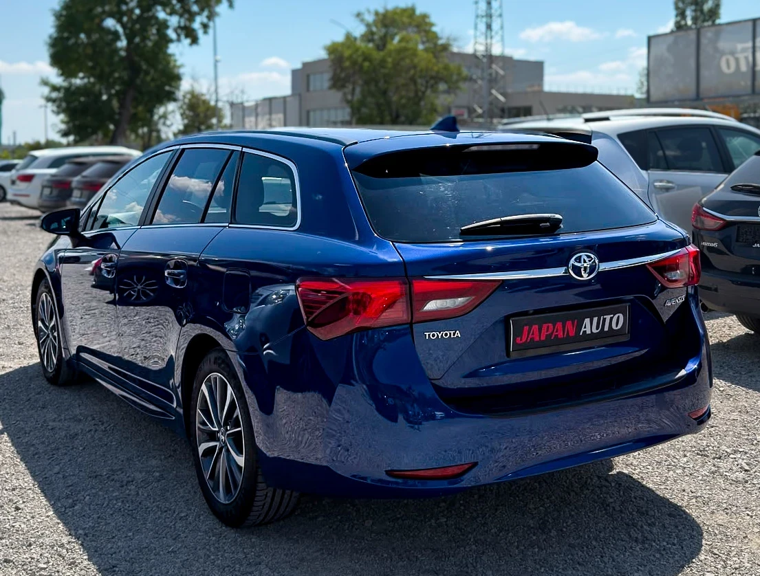 Toyota Avensis 1.8 бензин ТОП!!! С гаранция!, снимка 6 - Автомобили и джипове - 55574783