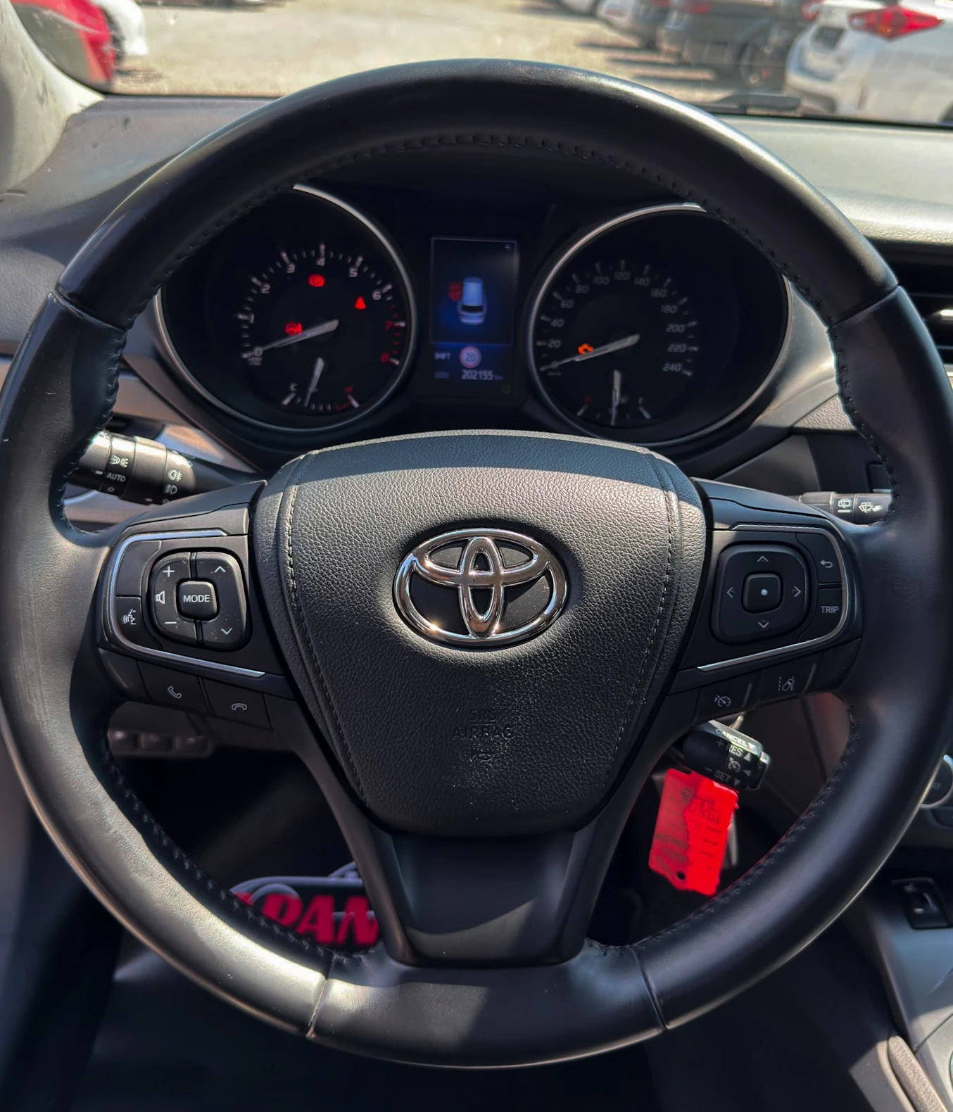 Toyota Avensis 1.8 бензин ТОП!!! С гаранция!, снимка 9 - Автомобили и джипове - 55574783