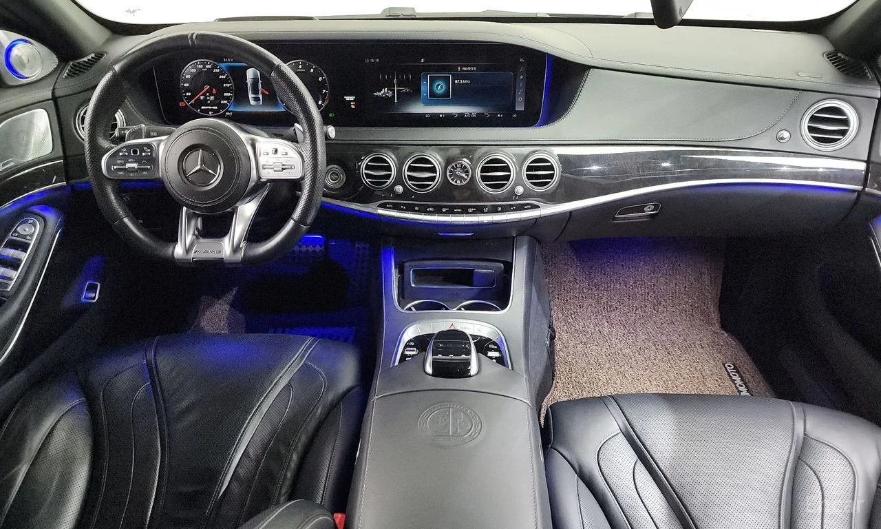 Mercedes-Benz S 63 AMG 4MATIC+ * BURMESTER* 360* DISTRONIC* МАСАЖ* ХЕДЪП*, снимка 8 - Автомобили и джипове - 55684858