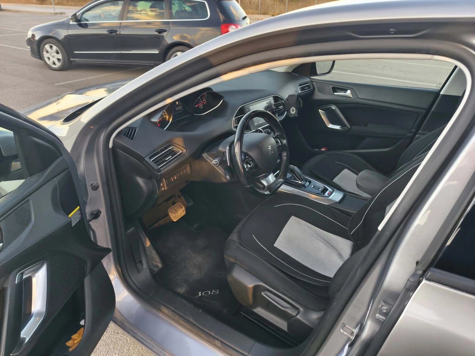 Peugeot 308, снимка 10 - Автомобили и джипове - 56260164