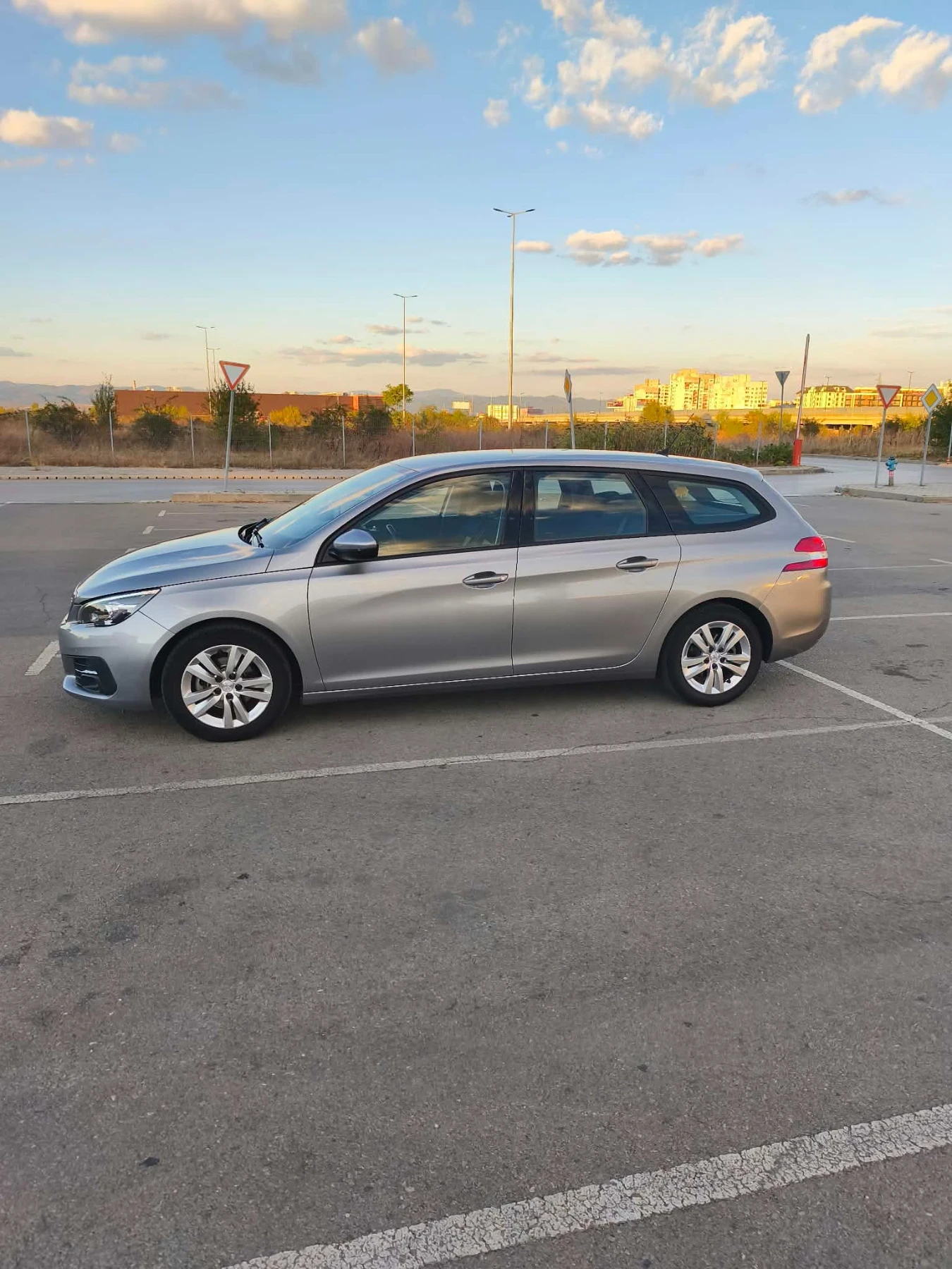 Peugeot 308, снимка 6 - Автомобили и джипове - 56260164
