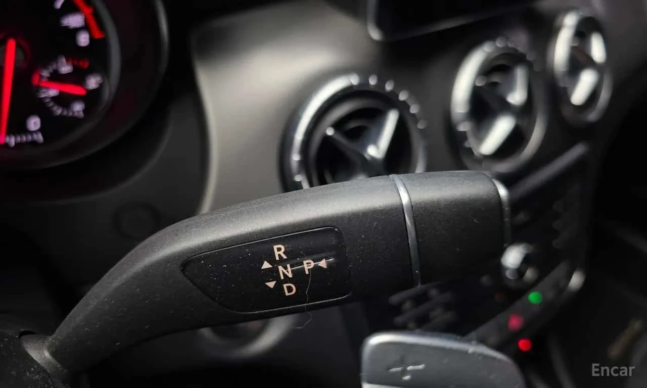 Mercedes-Benz CLA 220 AMG LINE/�������/�����/��������/������� | Mobile.bg � ����������� 9