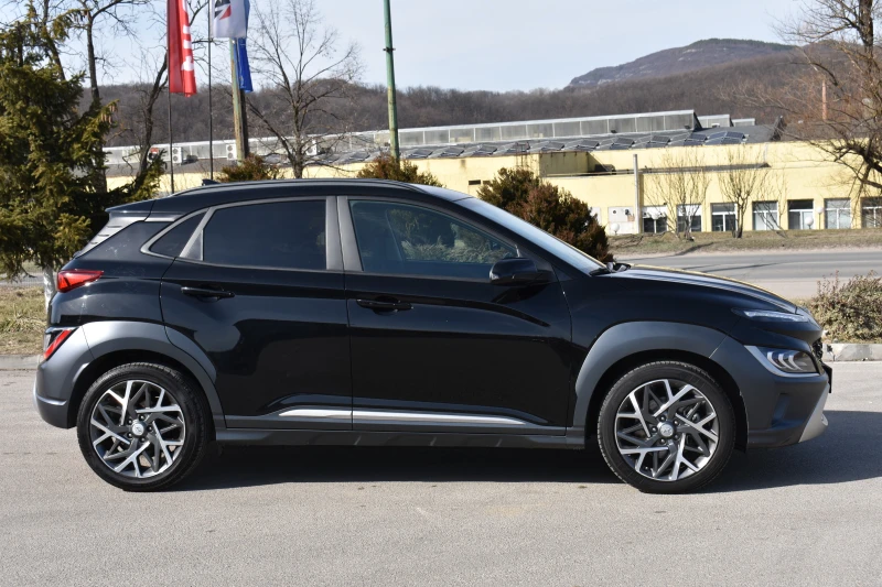 Hyundai Kona 1.6HYBRID= FACELIFT= DIGITAL= KEYLESSGO= КАТО НОВ!, снимка 4 - Автомобили и джипове - 48299062