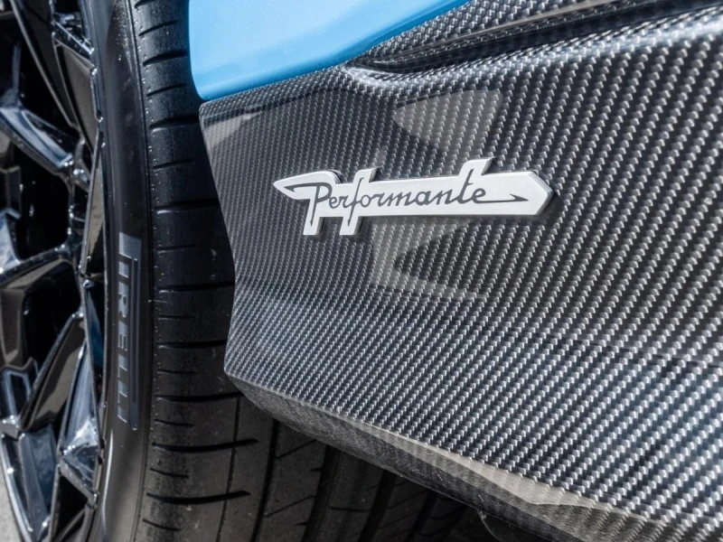 Lamborghini Urus PERFORMANTE AKRAPOVIC CARBON B&O CERAMIC HEAD UP, снимка 8 - Автомобили и джипове - 51508577