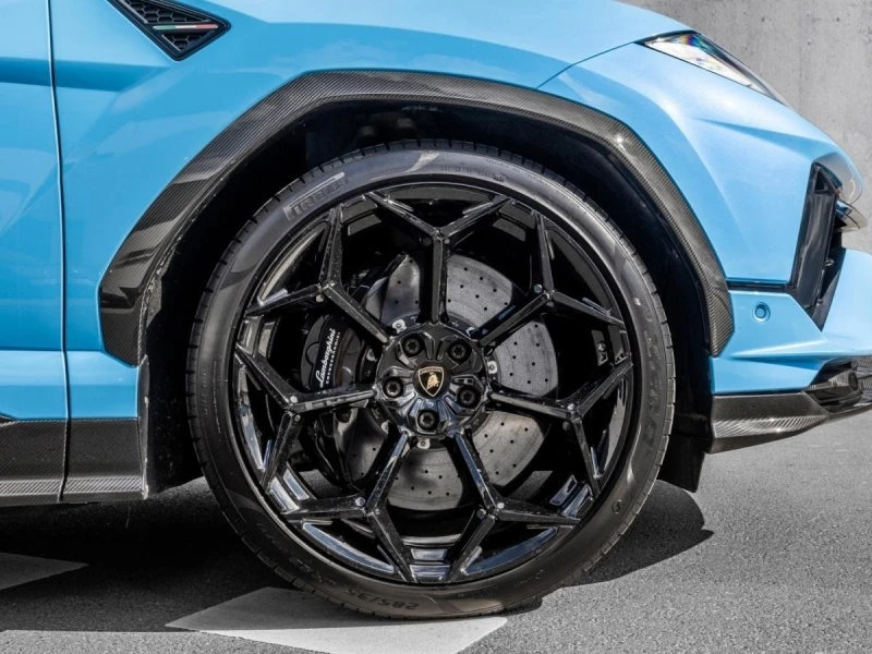 Lamborghini Urus PERFORMANTE AKRAPOVIC CARBON B&O CERAMIC HEAD UP, снимка 3 - Автомобили и джипове - 51508577