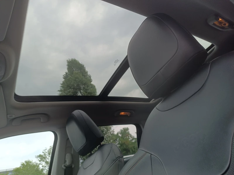 Jeep Compass 1.4/170ps/4x4-LIMITED, снимка 11 - Автомобили и джипове - 51606149