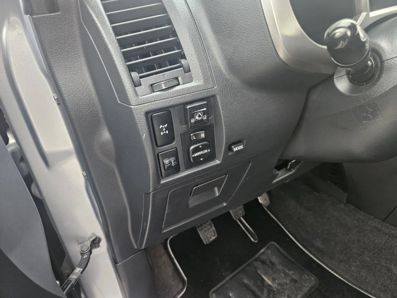 Daihatsu Terios 1.5* фабрична газ * , снимка 13 - Автомобили и джипове - 52455046