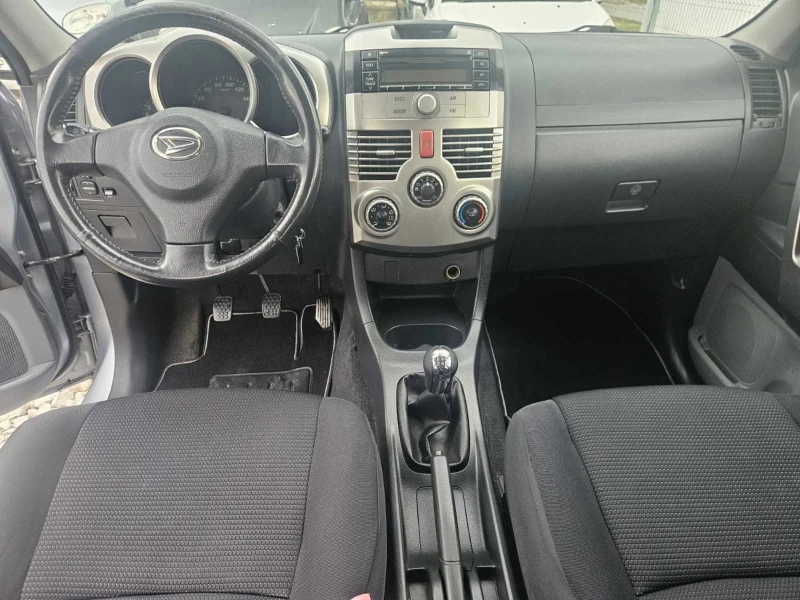 Daihatsu Terios 1.5* фабрична газ * , снимка 14 - Автомобили и джипове - 52455046