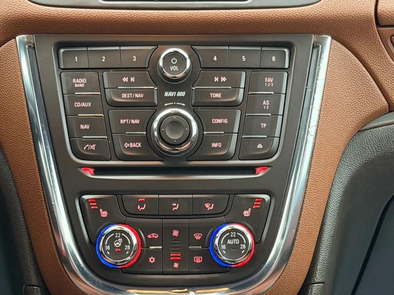 Opel Mokka 1.7CDTI* Нави* Камера* ТОП* , снимка 11 - Автомобили и джипове - 52681463