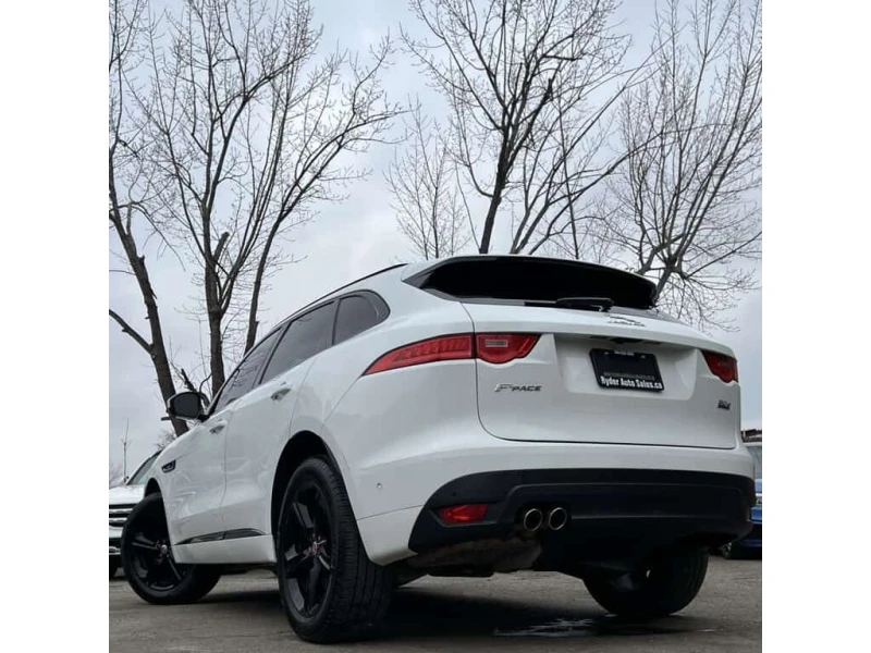 Jaguar F-PACE * 20d / R Sport / No Accident/ Finance * CARFAX * , снимка 5 - Автомобили и джипове - 53529016