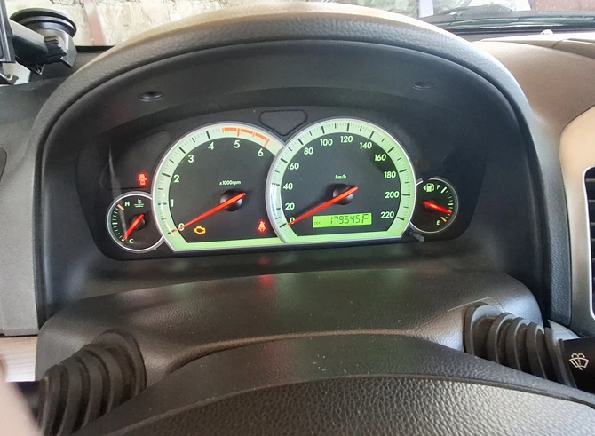 Chevrolet Captiva, снимка 5 - Автомобили и джипове - 53858764