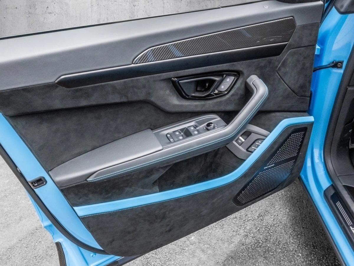 Lamborghini Urus PERFORMANTE AKRAPOVIC CARBON B&O CERAMIC HEAD UP | Mobile.bg   11