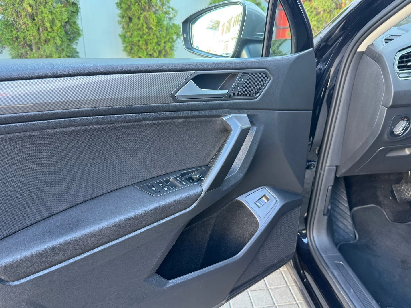 VW Tiguan LWB PA Life 2.0TDI DSG | Mobile.bg — изображение 8
